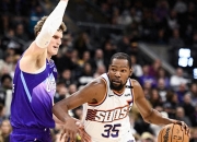 米兰体育,-马刺客场击败灰熊，终结连败