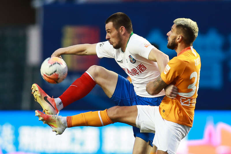 抢尽先机夺取比分，取得胜利晋级的简单介绍