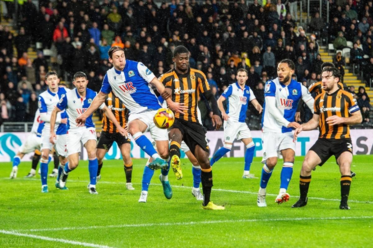 沃特福德客场逼平对手，球队状态回暖