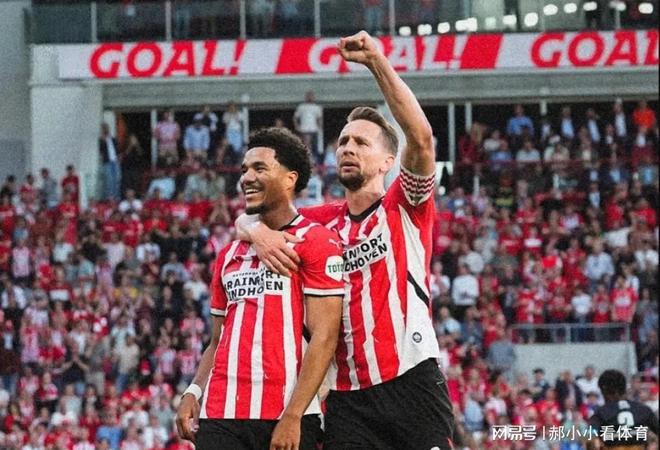 阿贾克斯惊险晋级，荷甲球队打破天花板的简单介绍
