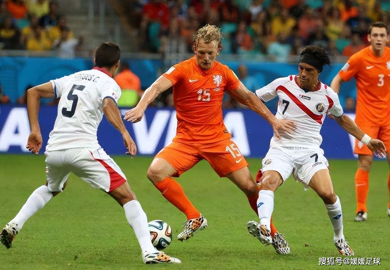 瑞士国家队首次晋级欧国联四强，备战半决赛大战