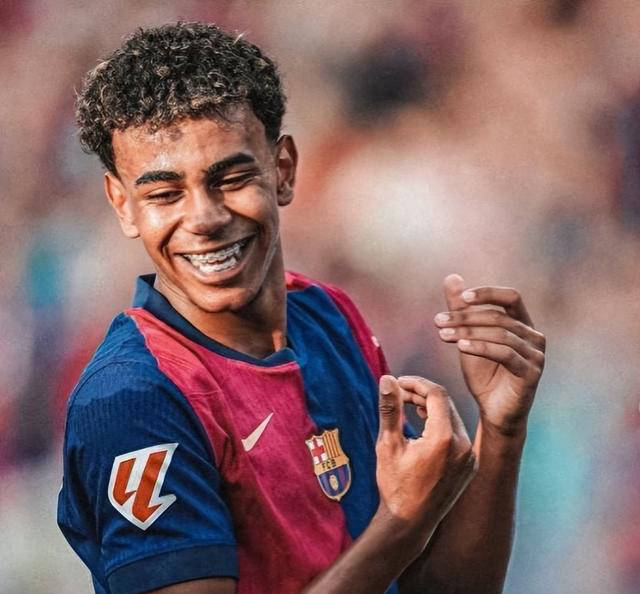 巴塞罗那签下新一代天才球星