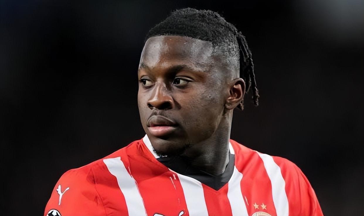 比利时足球新星夺得个人荣誉，点赞无数的简单介绍