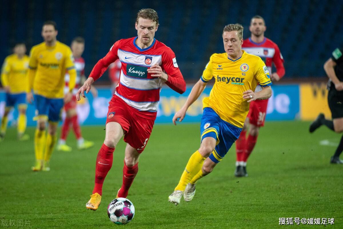 柏林赫塔队实力强劲，取得比赛胜利榜上有名