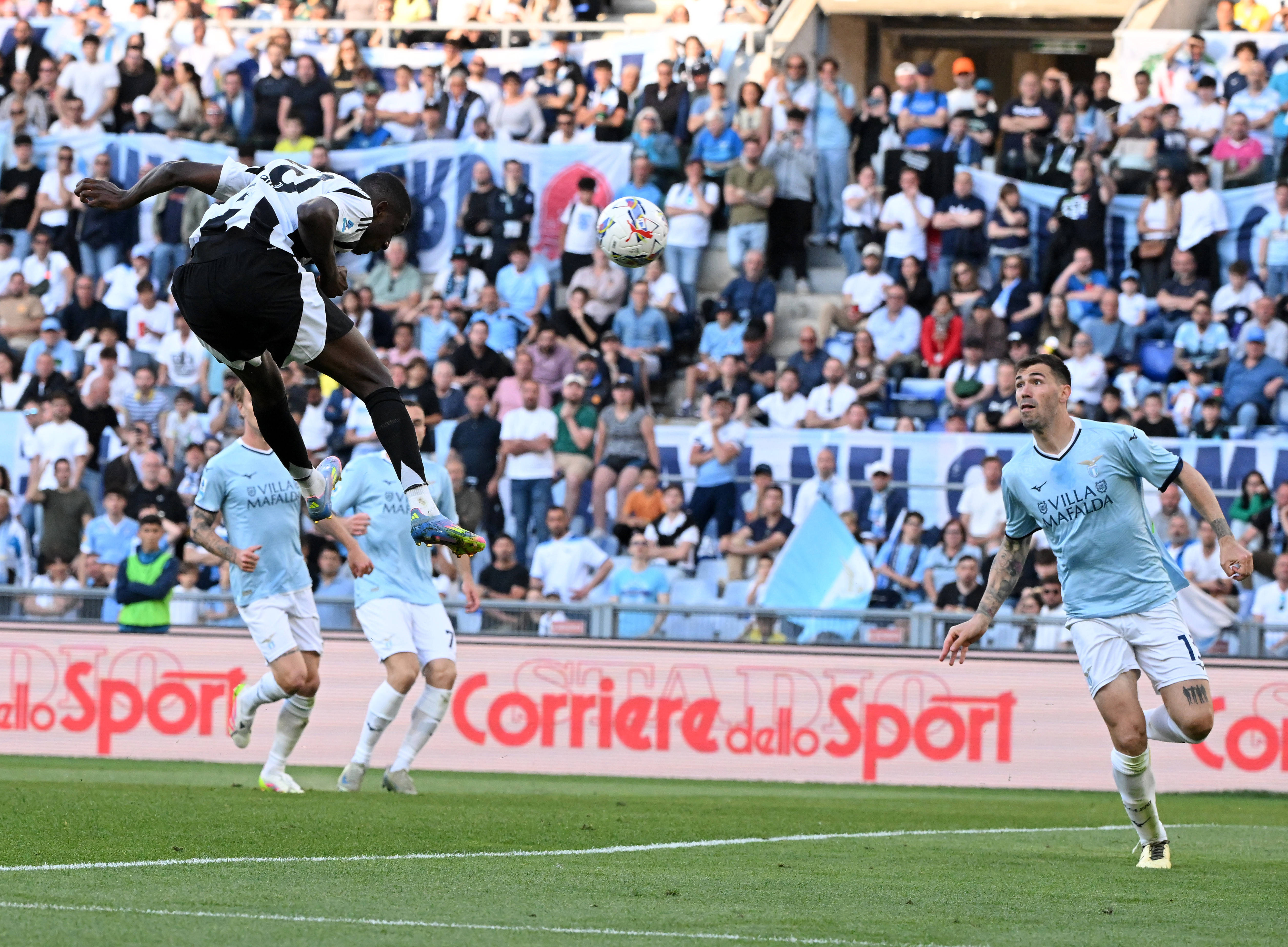 尤文图斯1-1国际米兰意甲巅峰对决战平