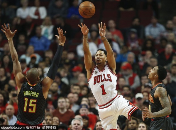 关于老鹰擒公牛，亨特砍下25分。的信息