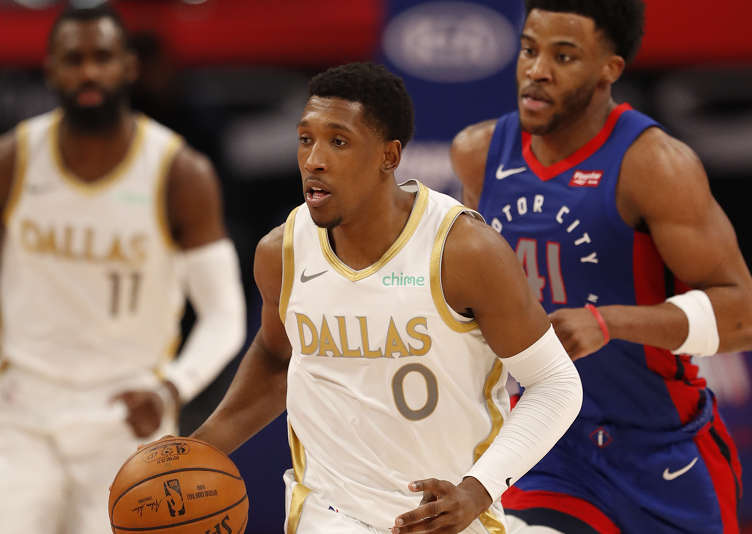 独行侠憾负活塞，唐西奇孤掌难鸣的简单介绍